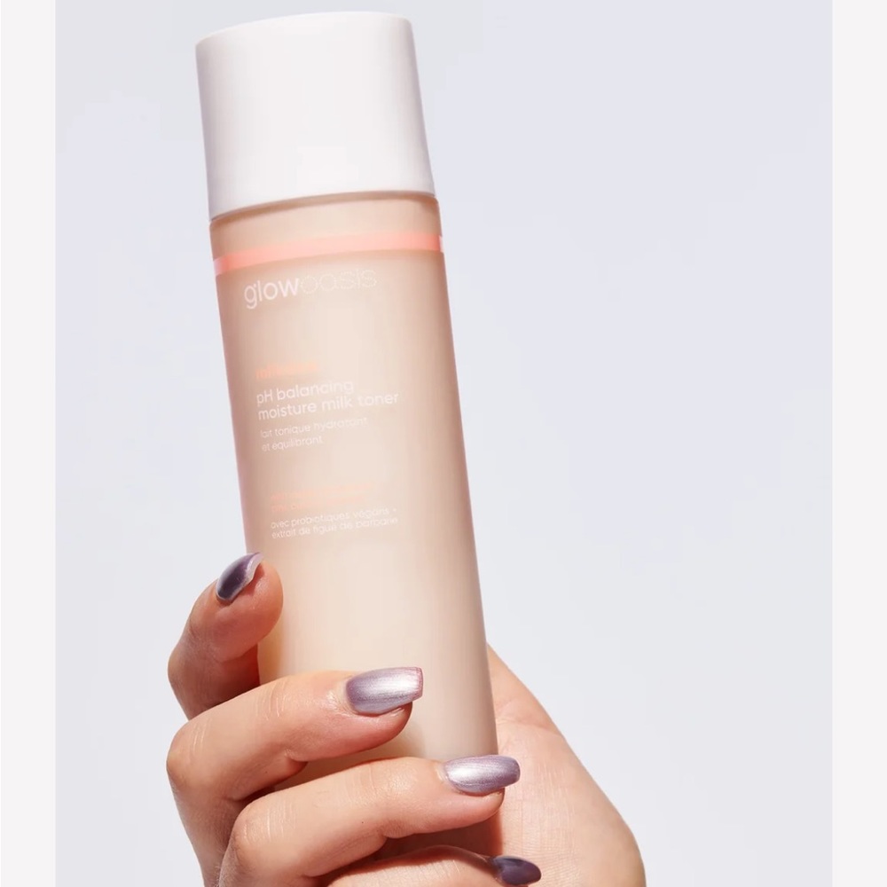 GLOWOASIS Milkdew pH Balancing Moisture Milk Toner